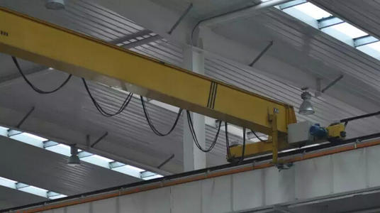 江蘇南通歐式起重機制造廠家 歡迎來電咨詢各型號起重機價格