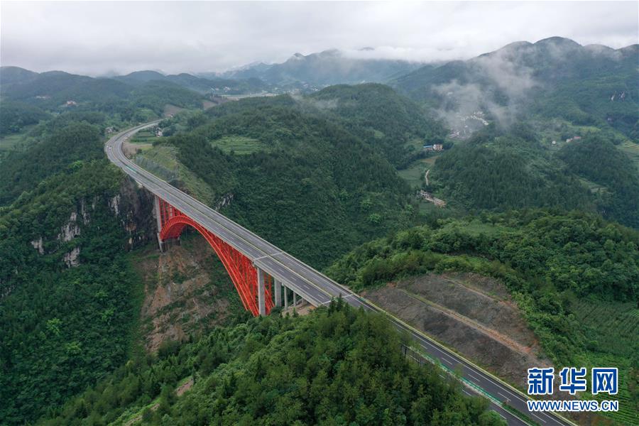 #(經濟)(1)湖北宣鶴、建恩高速建成通車
